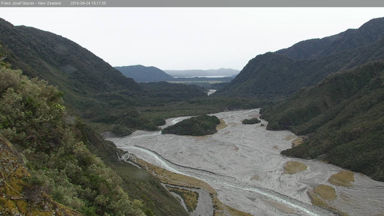 Latest image from Franz Josef Glacier web cam - View 8
