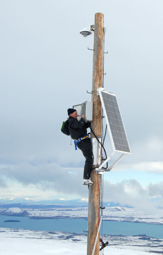 Installing a ski field webcam